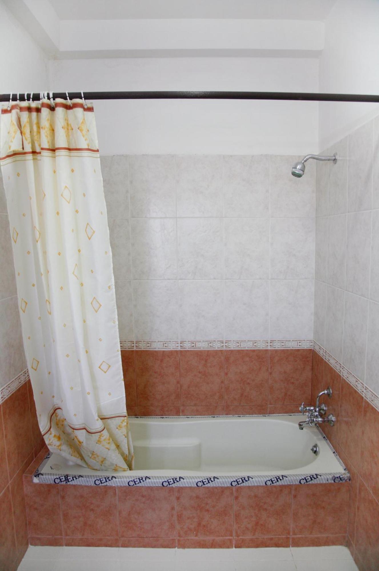 Hotel Bhakti Dhama Vrindāvan Zimmer foto
